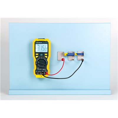 Odoberacia zdierka pre 1,5 V batérie, magnetická