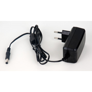 Sieťový adaptér 12 V / 2 A DC 